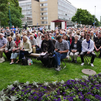 Riklig publik på Centerns dag i Björneborg