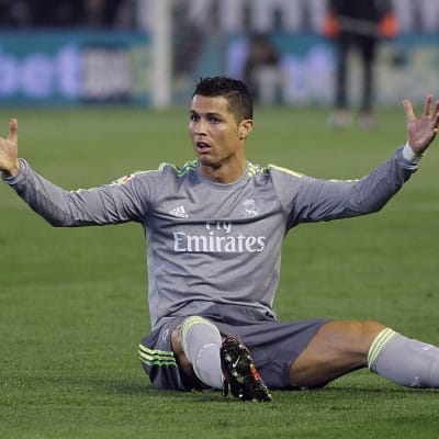 Cristiano Ronaldos Real Madrid går in som klar favorit mot Roma.