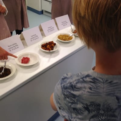 Makutesti Vääksyn Yhteiskoulussa.
