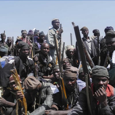 Nigerianer påväg för att slåss mot islamistgruppen Boko Haram