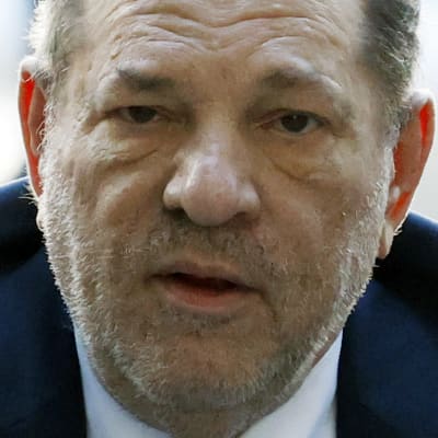 Harvey Weinstein dömdes till 23 år i fängelse den 11 mars. Dessutom väntar fler rättegångar mot honom. 