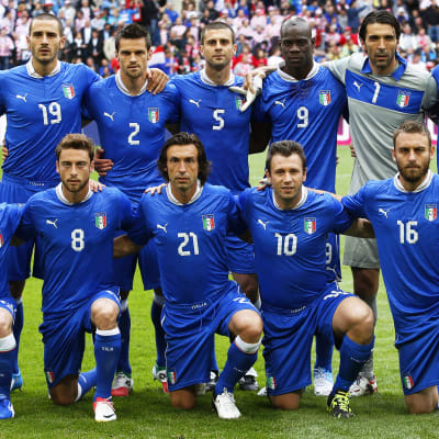 Italien piskat att vinna mot Irland.