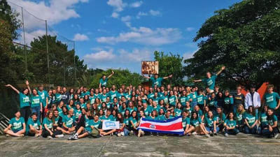 gruppbild på utbytesstuderande i Costa Rica
