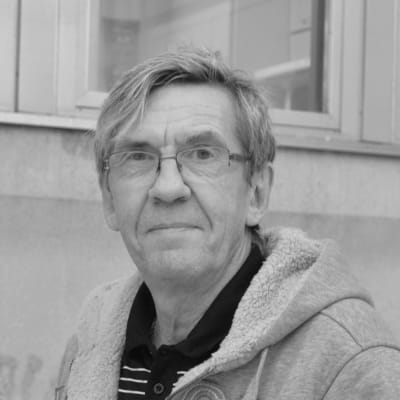 Svartvit bild på Hans Johansson 