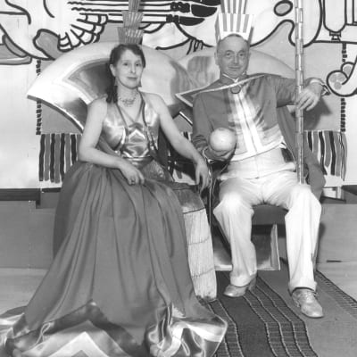 Loja och Eliel Saarinen på maskerad på Cranbrooks konstakademi år 1934.