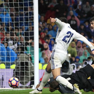 Alvaro Morata petar in 2-1 mot Atletic Bilbao.