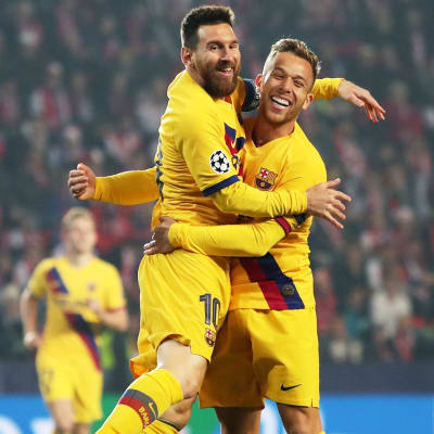 Lionel Messi jublar efter mål mot Slavia Prag.