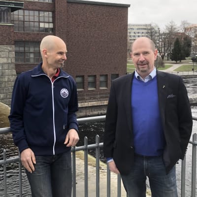 Tamperelainen Ilkka Palmu ja Tampereen sähkölaitoksen johtajalla Jussi Laitinen