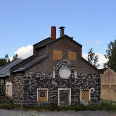 Meijerinranta Kiteenjärven rannalla on 1900-luvulla ollut kaupungin keskeisin teollisuusalue. Kuvassa vanha kivinen meijerirakennus.