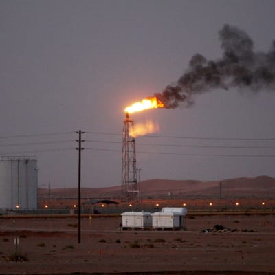 Öljyntuotantoa Saudi-Arabiassa.