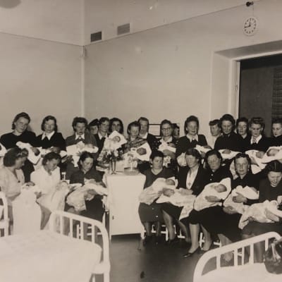 Heidekenin synnytysosastolla Turussa vuonna 1944.