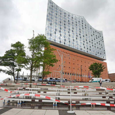 G20-ledarna möts i konserthuset Elbphilharmonie i Hamburg fredagen den 7 juli 2017.