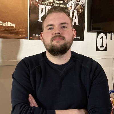 Kuvassa teatteripäällikkö Otto Löytynoja Bio Rexistä Kokkolasta