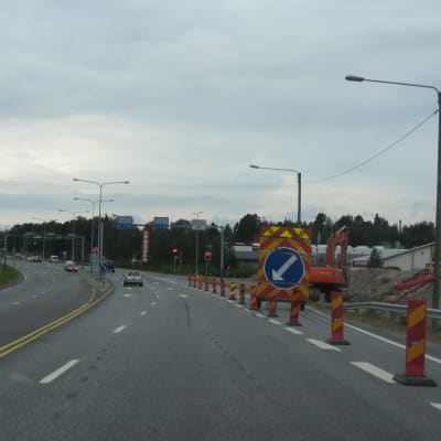 Bygget av omfartsvägen i Stenhaga längs Karlebyvägen