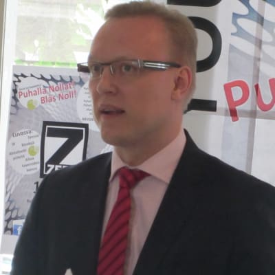 stadsdirektör Jukka-Pekka Ujula