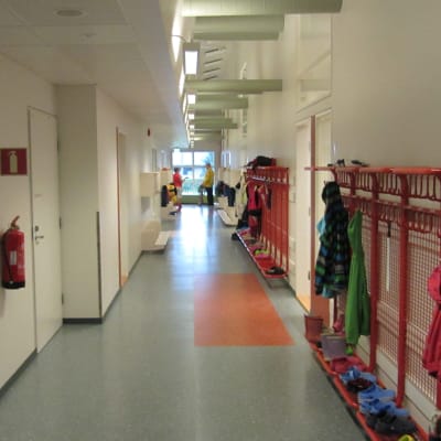 Korridor i sjundeå svenska skola