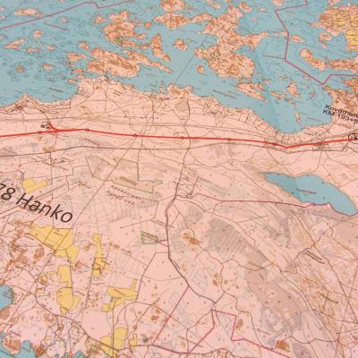 En karta över hur elektrifieringen av Hangö-Hyvingebanan skulle se ut på Hangö udd.