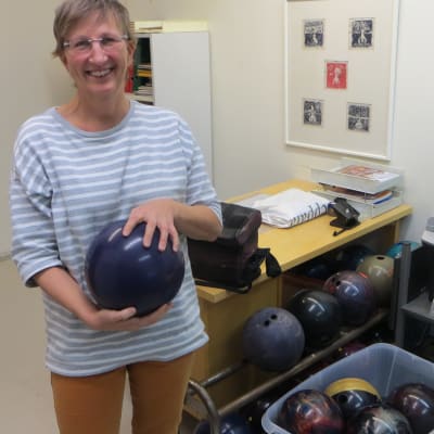 Maria Malin ska inte börja med bowling i MI - kloten ska bli mosaikarbeten