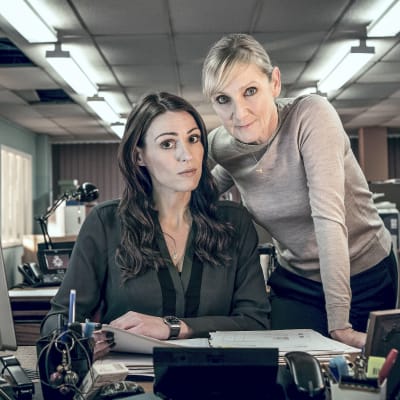 Manchesterin poliisin voimakaksikko Rachel Bailey ja Janet Scott palaavat viidennen kauden uusissa jaksoissa.