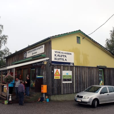 Vehkalahden kyläkauppa Hartolan Koitissa.