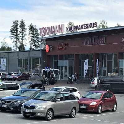Liikekeskus Mylläri Liperin Ylämyllyllä.