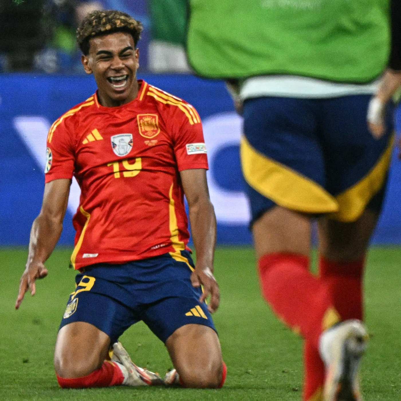 Lamine Yamal is celebrating.