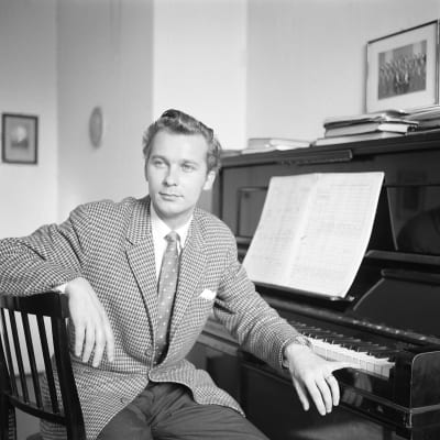 Säveltäjä Aulis Sallinen vuonna 1960.
