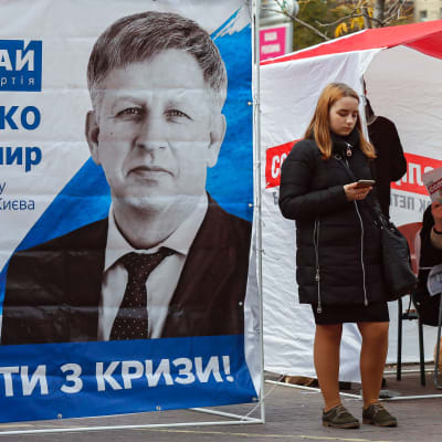 vaalitelttoja Kiovassa.