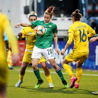 Ukrainan naisten jalkapallomaajoukkue kohtasi Pohjois-Irlannin huhtikuussa 2021.