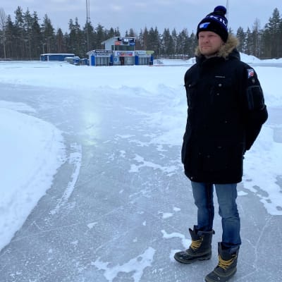 Lappeenrantalaisen jääpallojoukkue Veiterän päävalmentaja Tero Nieminen.