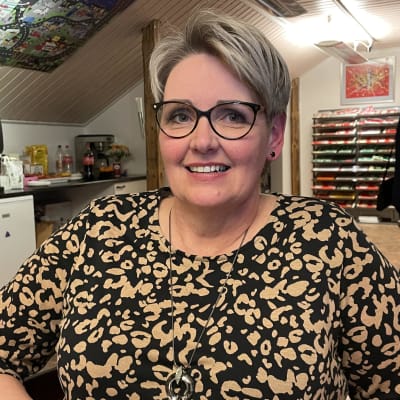 Anne Rintamäki valokuvassa.