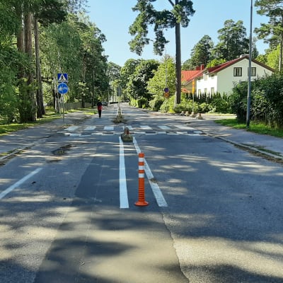 Appelgrensvägen i Hangö har varit eneklriktad sommaren 2020. 