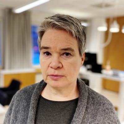 Maria Blässar i sitt arbetsrum.