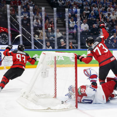 Kanada gör mål mot Tjeckient.