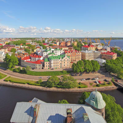 Vy över Viborg från Sankt Olofs torn på Viborgs slott.