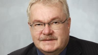 Pekka Kataja är Sannfinländarnas valchef i Mellersta Finlands valkrets. Han är också partikamraten Jouni Kotiahos riksdagsassistent.