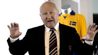 Lars-Åke Lagrell var ordförande för SvFF när avtalet slöts.
