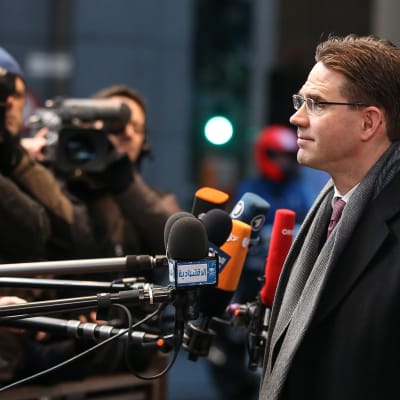 Katainen under EU-toppmötet i Bryssel 20 december 2013.