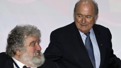 Fifa-chefen Sepp Blatter till höger och Chuck Blazer till vänster