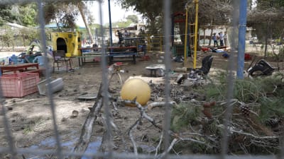 En palestinsk granat slog ner på gården i daghem i Israel, men dagiset var lyckligtvis stängt då det träffades
