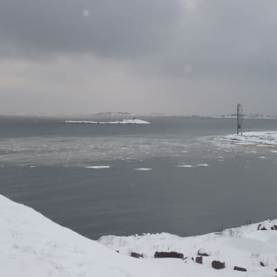 Havet utanför Hangö i februari.