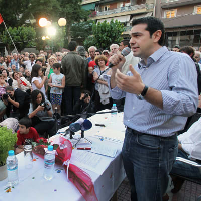 Tsipras i full gång med valkampanjen, i Aten 24.05.12