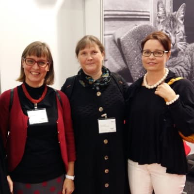 Anna Dönsberg, Marit Lindqvist och två författare på bokmässan i Helsingfors 2015.