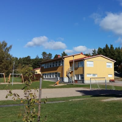 Träsk skola i Houtskär.