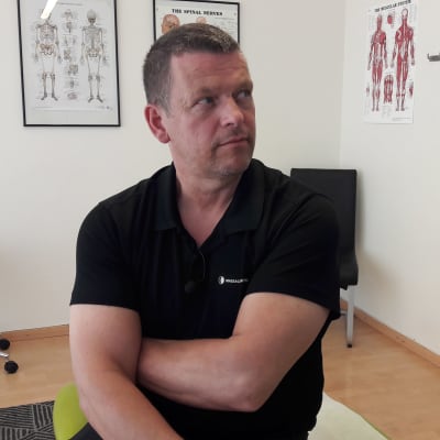 Anders Granholm på Massagepunkten i Jakobstad.