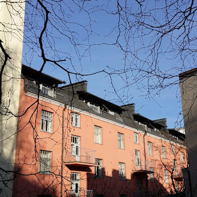 talojen julkisivuja (Helsinki)