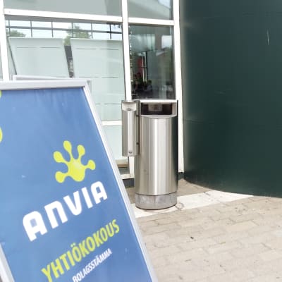 Anvian ylimääräinen yhtiökokous on alkamassa.