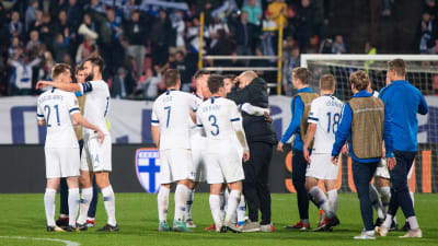 Finland besegrade Grekland med 2-0.