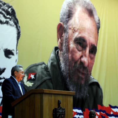 Kubas president Raúl Castro håller öppningstal vid det kubanska kommunistpartiets sjunde partikongress 16.4.2016