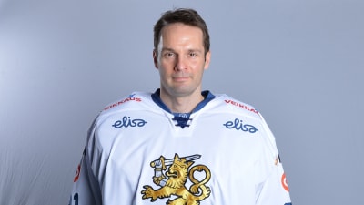Niklas Bäckström